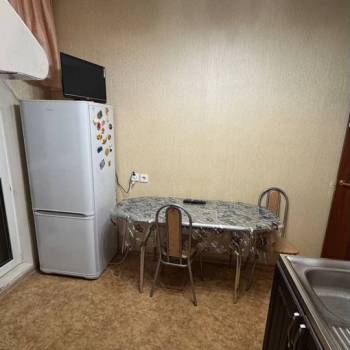 Сдается 1-комнатная квартира, 44 м²