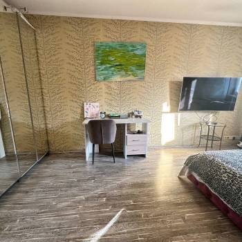 Продается 1-комнатная квартира, 39 м²