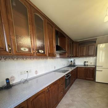 Сдается 2-х комнатная квартира, 65 м²