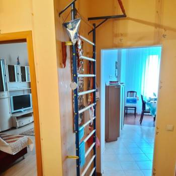 Продается 1-комнатная квартира, 51 м²