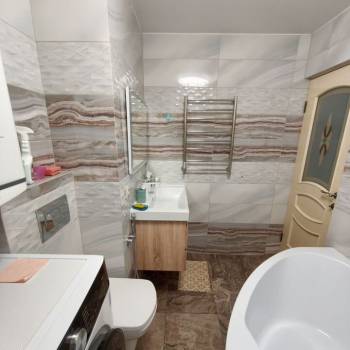 Сдается Многокомнатная квартира, 62,5 м²