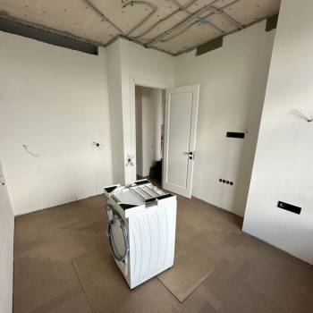 Продается 1-комнатная квартира, 43 м²