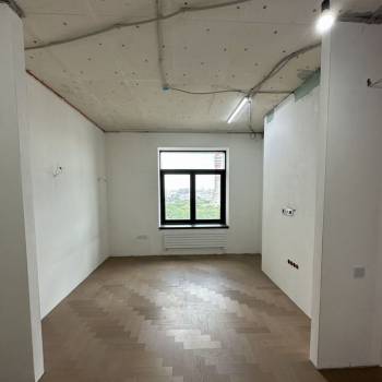 Продается 1-комнатная квартира, 43 м²