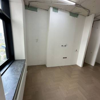 Продается 1-комнатная квартира, 43 м²