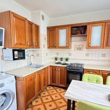 Продается 2-х комнатная квартира, 60 м²