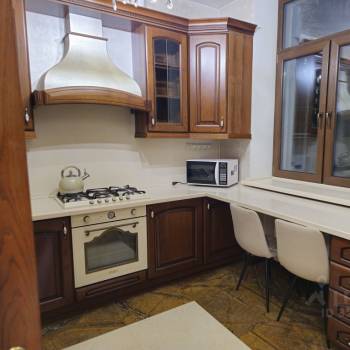 Сдается Многокомнатная квартира, 100 м²