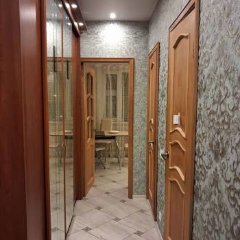 Продается Многокомнатная квартира, 90,9 м²