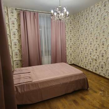 Продается Многокомнатная квартира, 100 м²