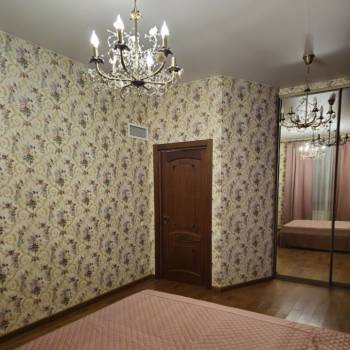 Продается Многокомнатная квартира, 100 м²