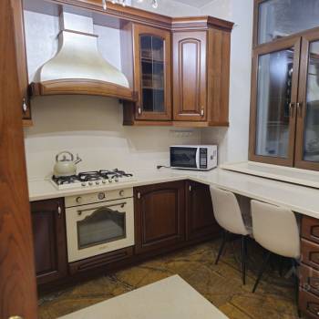 Продается Многокомнатная квартира, 100 м²