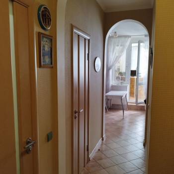 Сдается 1-комнатная квартира, 50 м²