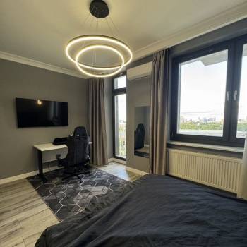 Сдается 1-комнатная квартира, 49 м²