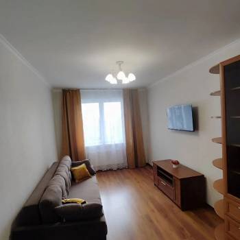 Сдается 1-комнатная квартира, 38 м²