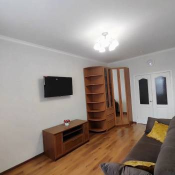 Сдается 1-комнатная квартира, 38 м²