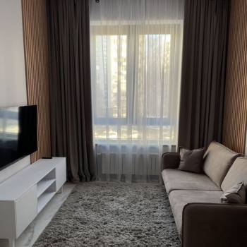 Сдается 1-комнатная квартира, 42 м²