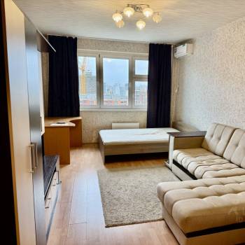 Продается 1-комнатная квартира, 44,4 м²