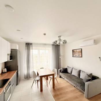 Сдается 2-х комнатная квартира, 55 м²