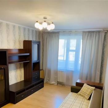 Сдается 1-комнатная квартира, 35 м²