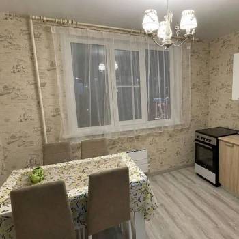Сдается 2-х комнатная квартира, 60 м²