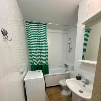 Продается 1-комнатная квартира, 41 м²