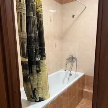 Сдается 1-комнатная квартира, 44 м²