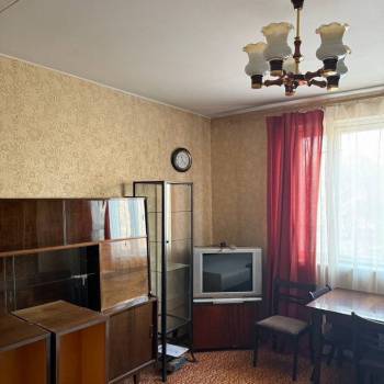 Продается Многокомнатная квартира, 80 м²