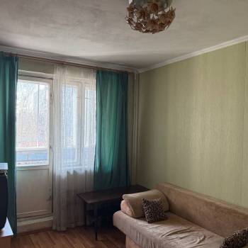 Продается Многокомнатная квартира, 80 м²