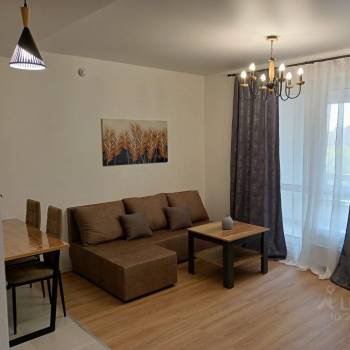 Сдается 1-комнатная квартира, 43 м²