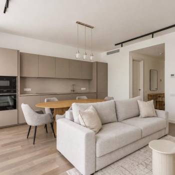Сдается Многокомнатная квартира, 90 м²