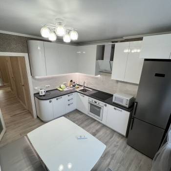 Сдается 2-х комнатная квартира, 64 м²