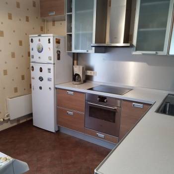 Сдается 2-х комнатная квартира, 58 м²