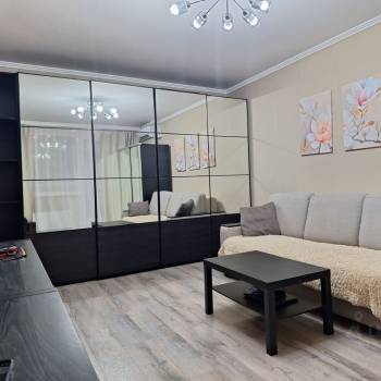Продается 1-комнатная квартира, 37,7 м²
