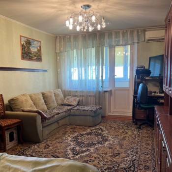 Продается 1-комнатная квартира, 35 м²