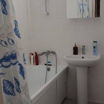 Сдается 1-комнатная квартира, 41,7 м²