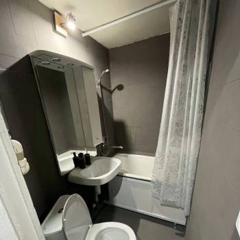 Продается 1-комнатная квартира, 32 м²
