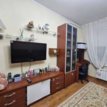 Продается 1-комнатная квартира, 32,8 м²