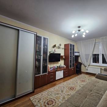 Продается 1-комнатная квартира, 32,8 м²