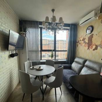 Продается Многокомнатная квартира, 61 м²