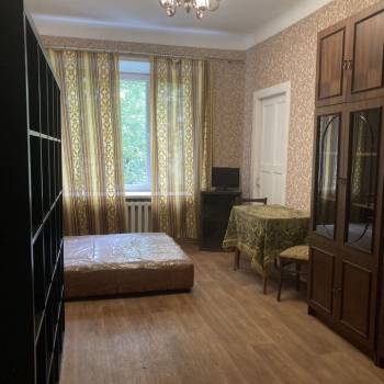 Сдается 1-комнатная квартира, 64,7 м²