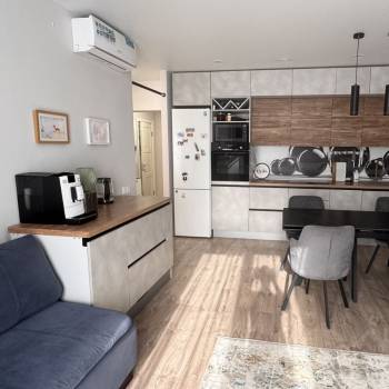 Продается 2-х комнатная квартира, 73 м²
