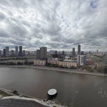 Продается Многокомнатная квартира, 158,2 м²