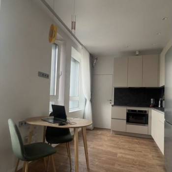 Сдается 1-комнатная квартира, 37 м²