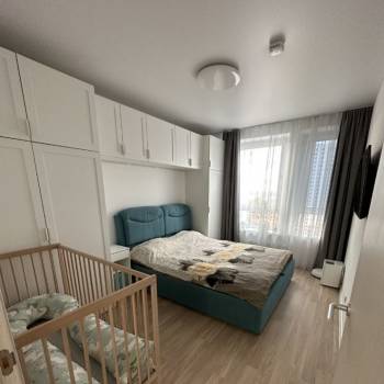 Продается 1-комнатная квартира, 40,4 м²