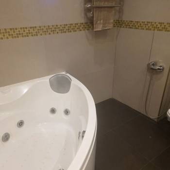 Сдается 2-х комнатная квартира, 80 м²