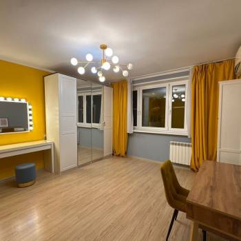 Сдается 1-комнатная квартира, 40 м²