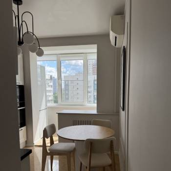 Продается 1-комнатная квартира, 39 м²