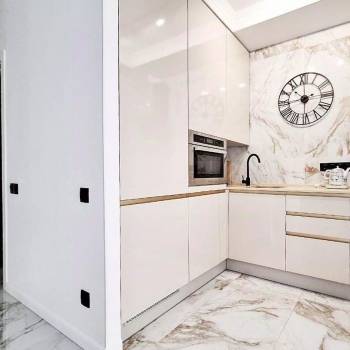 Продается 1-комнатная квартира, 35 м²