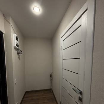 Продается 1-комнатная квартира, 32 м²