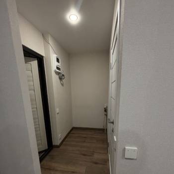 Продается 1-комнатная квартира, 32 м²