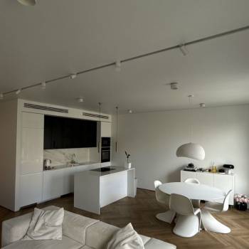Продается 2-х комнатная квартира, 69 м²